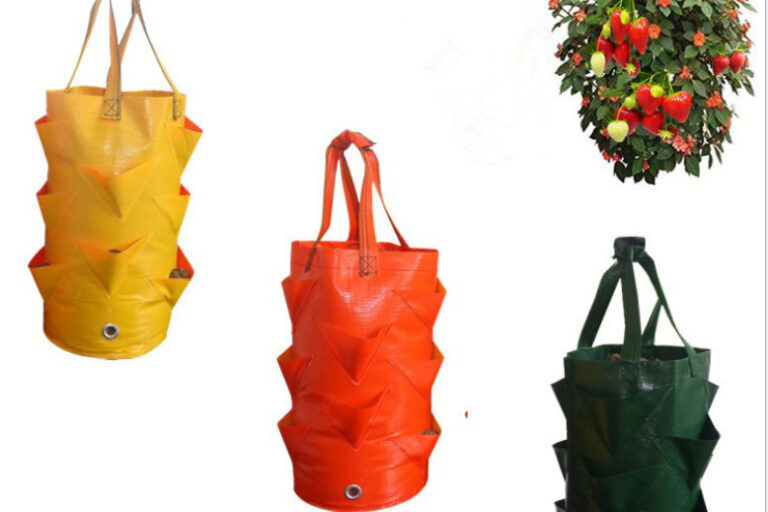 Colored plastic hanging grow bags (3)