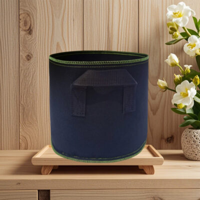 Breathable fabric grow bag for flower planting