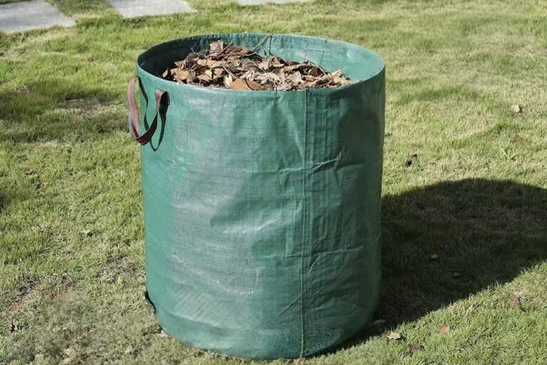 Garden plastic grow bag for vegetable planting