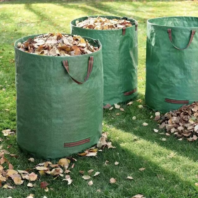 Foldable reusable plastic grow bag for garden use